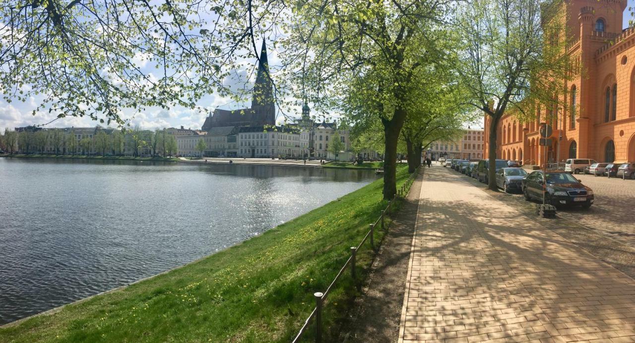 Schwerin Apartment Am Pfaffenteich Екстер'єр фото